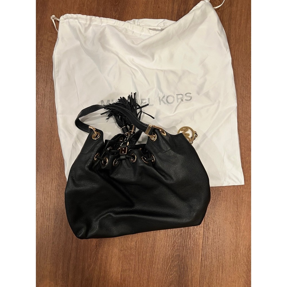 Michael Kors - Camden Black Pebbled Leather Shoulder Handbag w/dustbag
